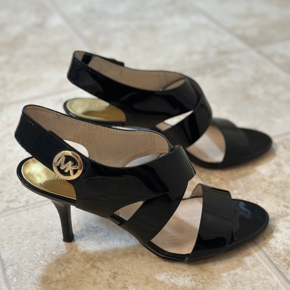 Michael Kors Joselle Open Toe Black Patent Heels - Picture 3 of 7